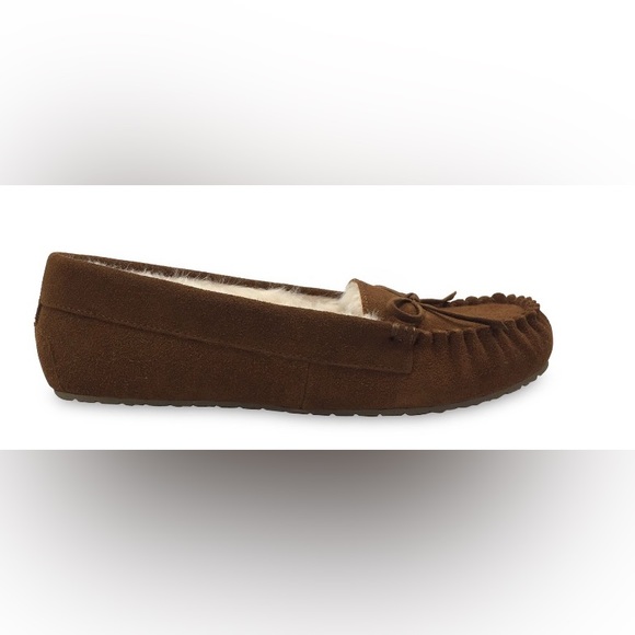 Secret Treasures Plush Lined Suede Moccasin Slipper (Women's) - Picture 3 of 6